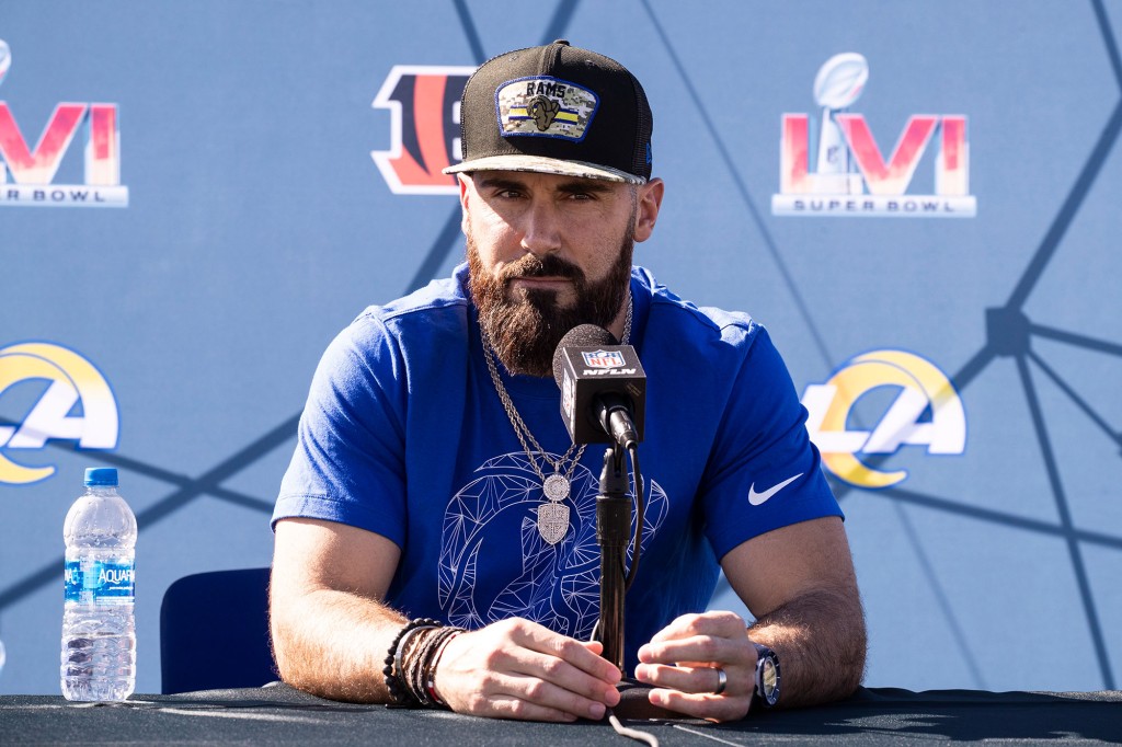 Los Angeles Rams defensive back Eric Weddle talks during the Rams press conference 